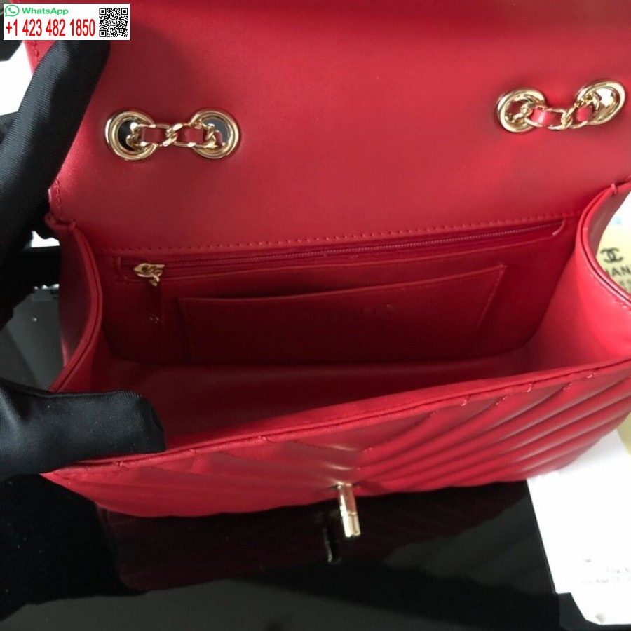 レプリカ シャネル カーフスキン ミニ フラップ コピー 安い バッグ A91586