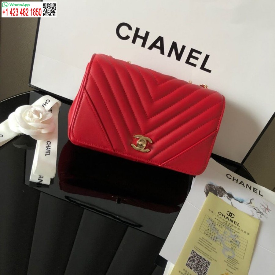 レプリカ シャネル カーフスキン ミニ フラップ コピー 安い バッグ A91586