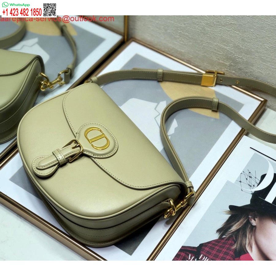 نسخة طبق الأصل من حقيبة ديور M9319 متوسطة الحجم من جلد العجل باللون البيج والرمادي