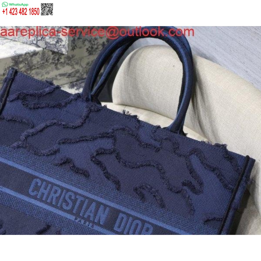 Replica Dior Book Tote M1286 گلدوزی استتار آبی