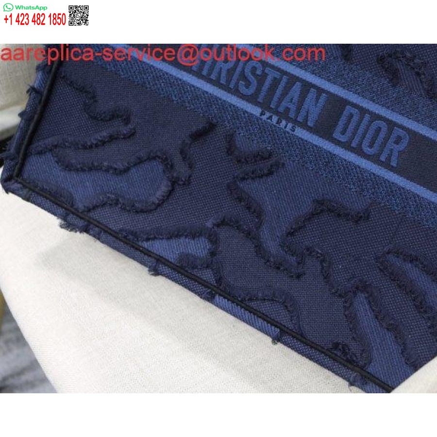 Replica Dior Book Tote M1286 گلدوزی استتار آبی