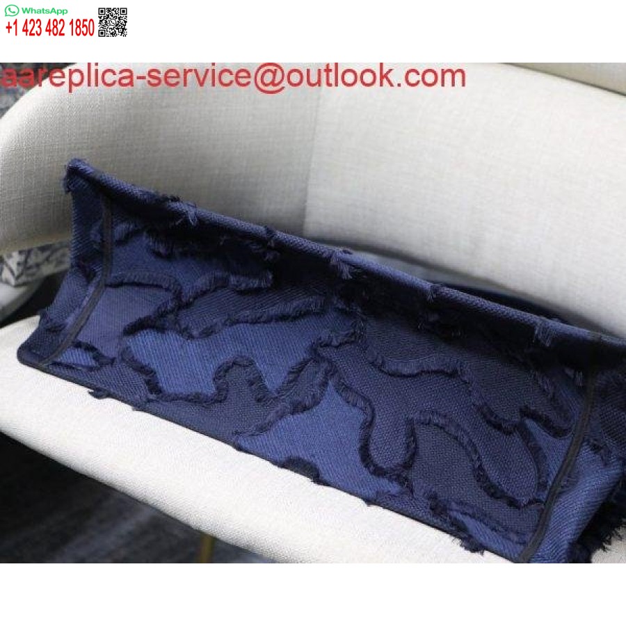 Replica Dior Book Tote M1286 گلدوزی استتار آبی
