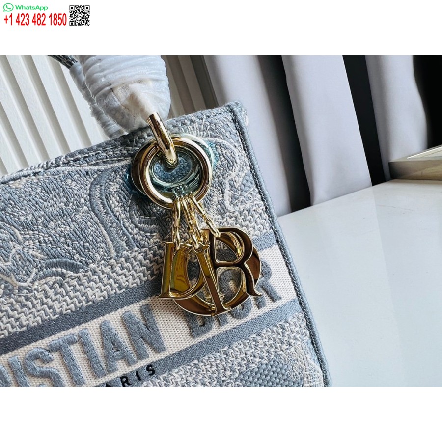 Borsa Tote Dior Princess Anna 2024, Borsa Con Ricamo Cervo Blu Cielo