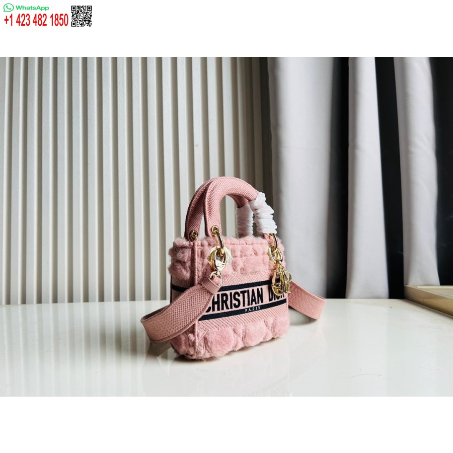 Сумка-тоут Dior Princess Anna 2024 розового цвета с вышивкой оленя