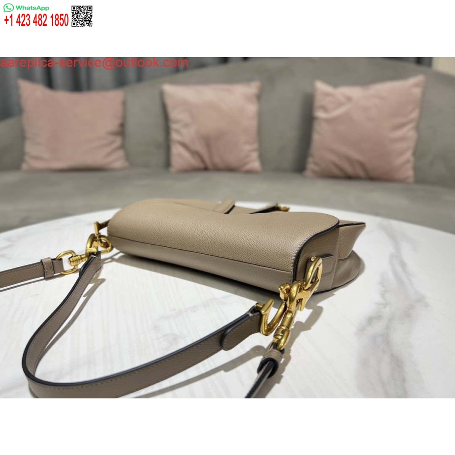 レプリカ ディオール M0455 サドルバッグ ストラップ付き ライトグレー グレインカーフスキン