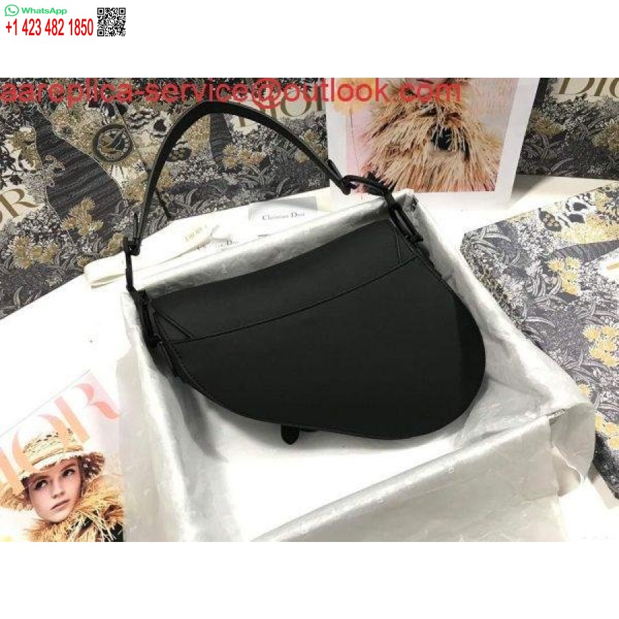 Replica Dior M0446 Dior Satulalaukku M0447 Musta Ultramatta Vasikkanahka