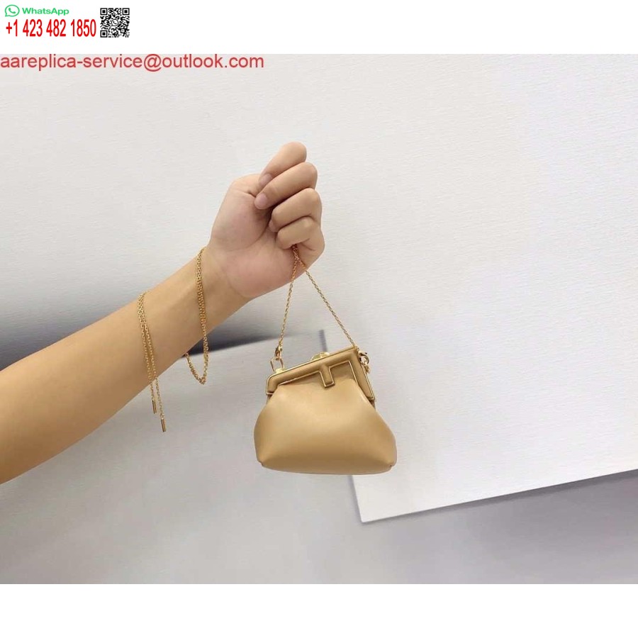 Replica Fendi 7as051 Nano Fendi Pirmasis žavesys Iš Abrikoso Nappa Odos