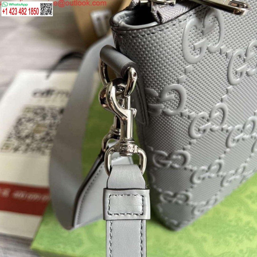 Replica Gucci 696009 Gg Kohokuvioitu Medium Messenger Bag Harmaa