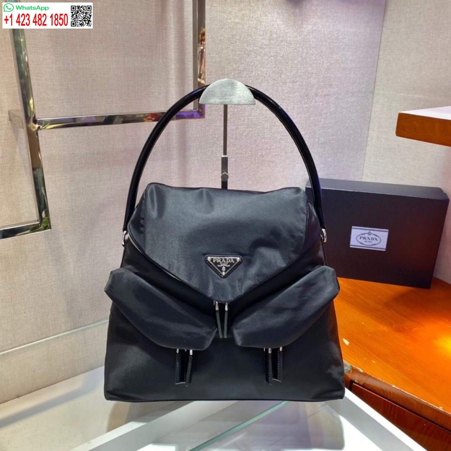 реплика Prada Signaux чанта Hobo от найлон и кожа 1bc160 черна