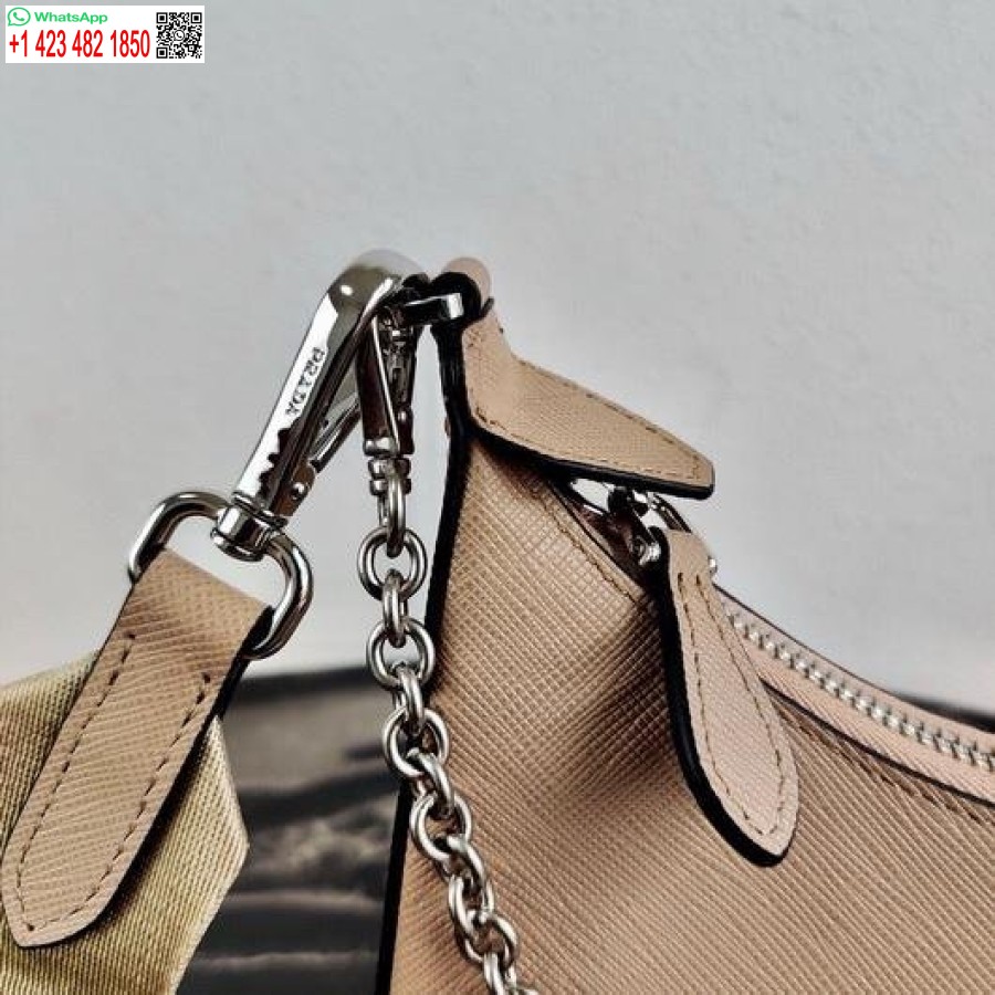 Replika Prada 1bh204 Prada Reedice 2005 Kožená Taška Saffiano V Meruňkově Stříbrné Barvě