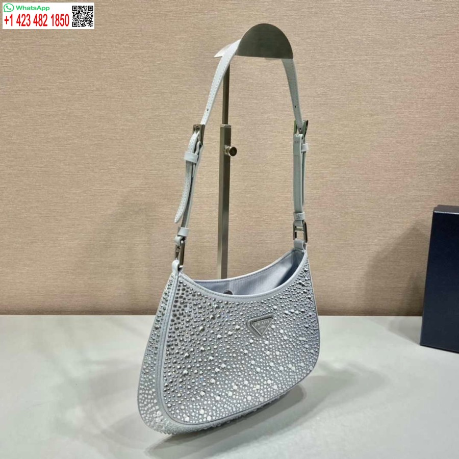 реплика Prada 1bc169 сатенена чанта Prada Cleo с бели апликации