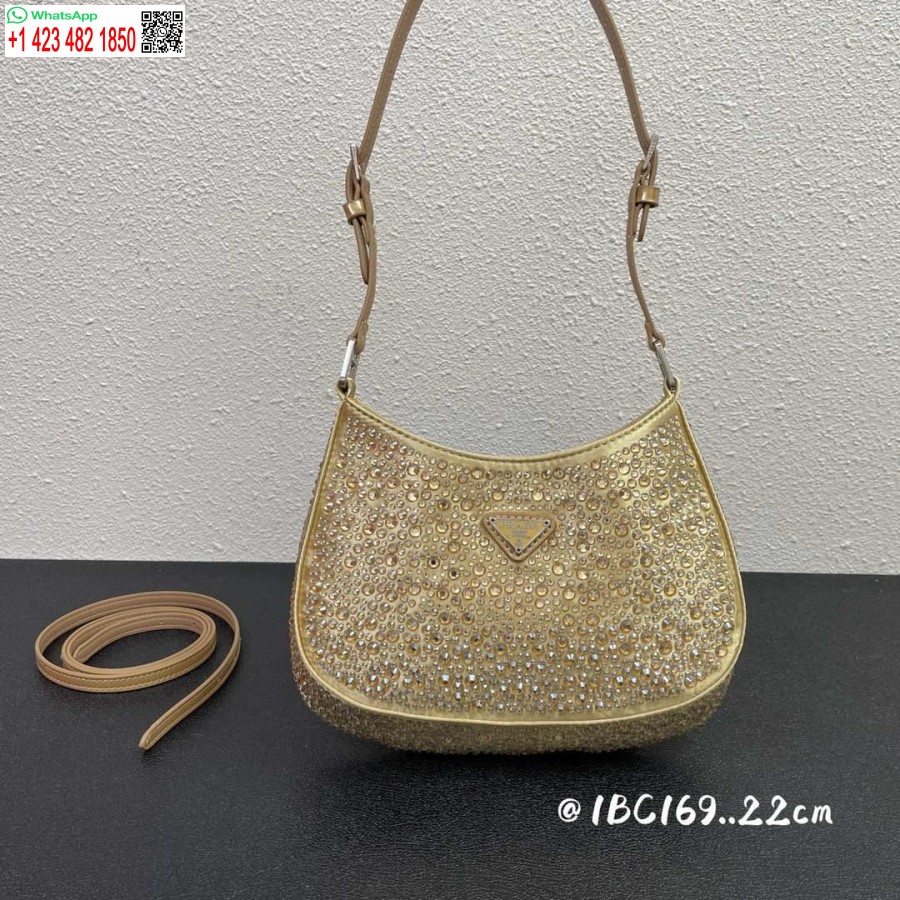 реплика Prada 1bc169 сатенена чанта Prada Cleo със златни апликации