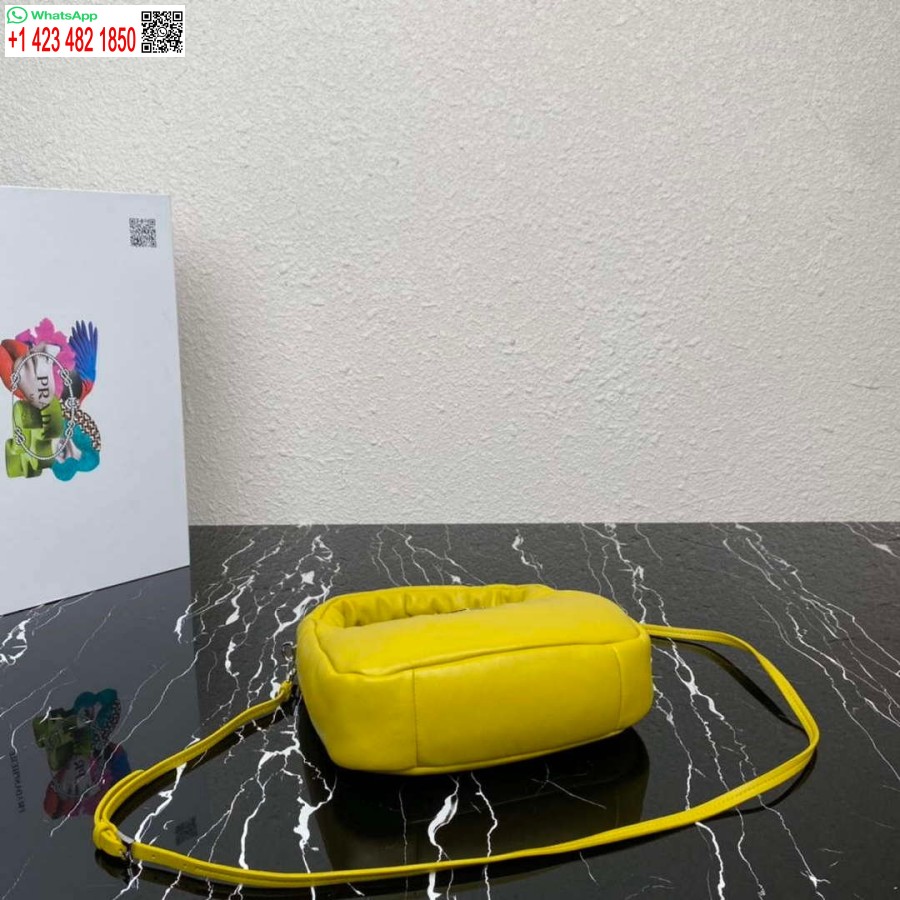 Replica Prada 1ba384 Prada Pehmeä Pehmustettu Nappanahkainen Minilaukku Keltainen