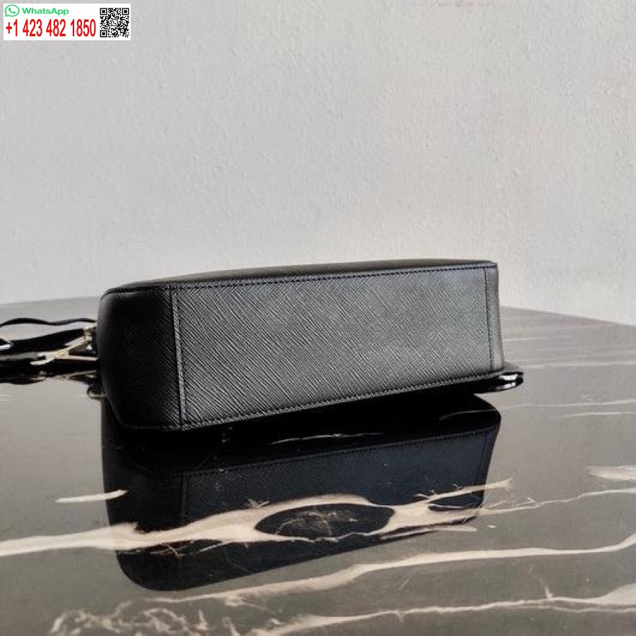 Replika Prada 1bh204 Prada Re-edition 2005 Saffiano Odinis Juodo Sidabro Krepšys