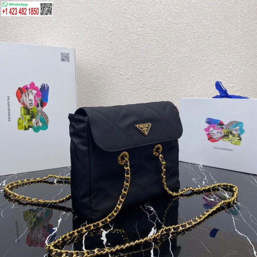 реплика Prada найлонова винтидж верижка бездомна чанта 1bd620 черна