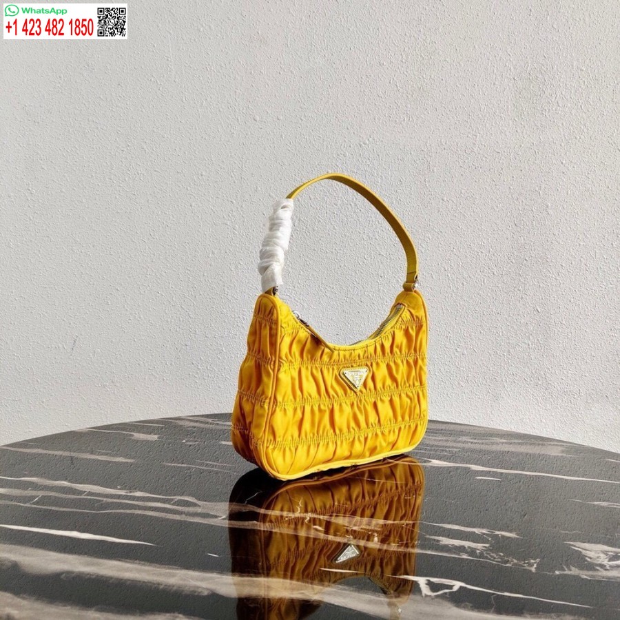 реплика Prada 1ne204 мини чанта Prada от найлон и сафианова кожа в жълто