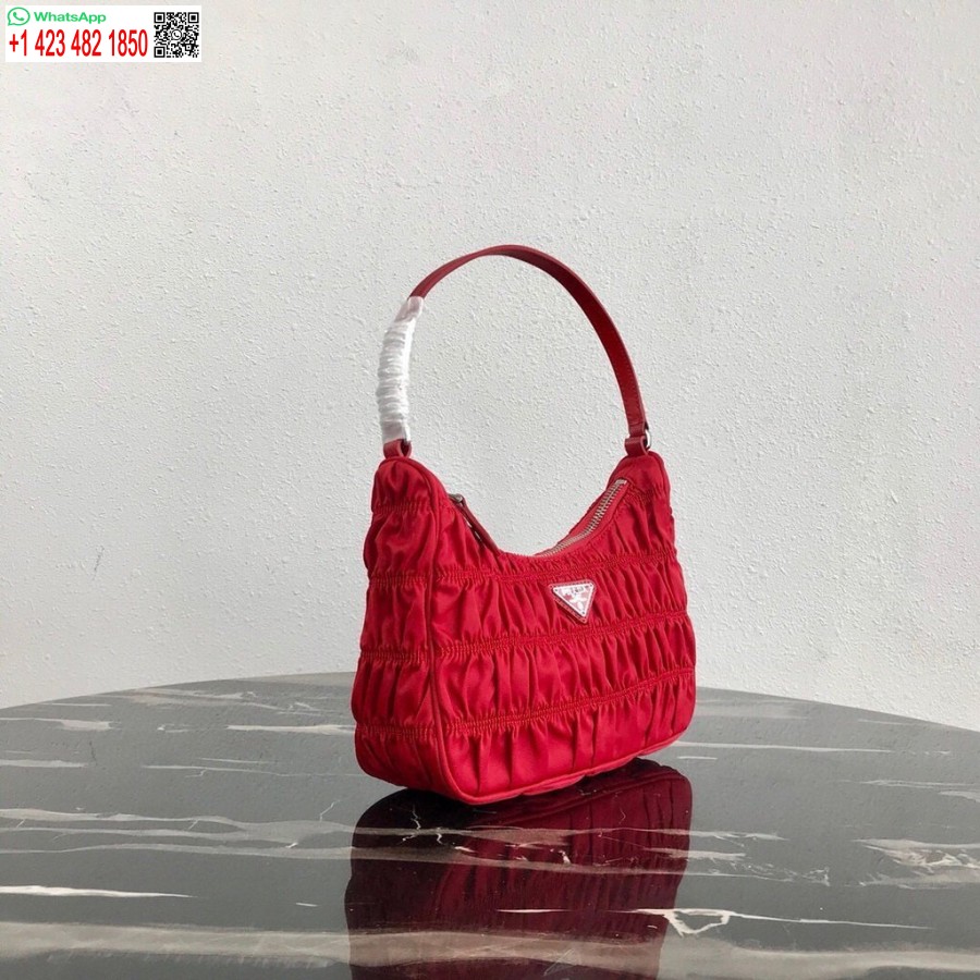 реплика Prada 1ne204 мини чанта Prada от найлон и сафианова кожа в червено