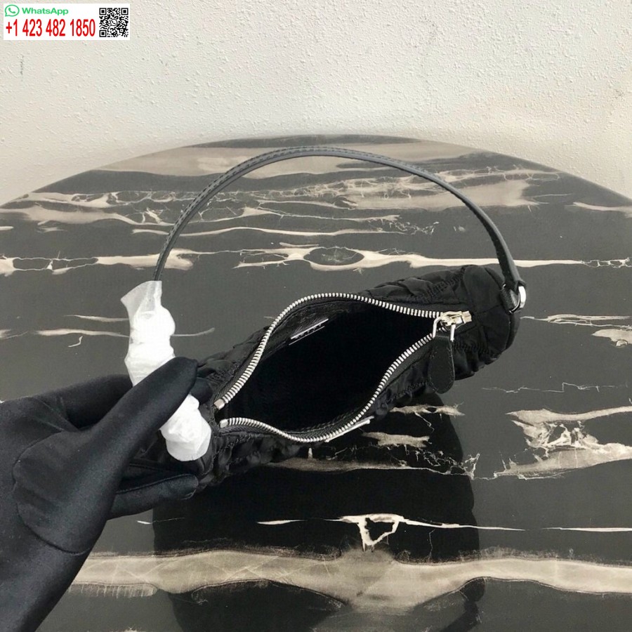 Replica Prada 1ne204 Prada Nailono Ir Saffiano Odos Mini Krepšys Juodos Spalvos