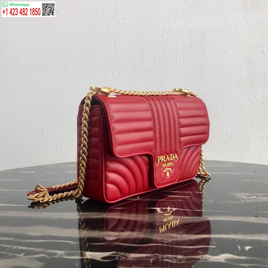 ρεπλίκα Prada 1bd108 μεσαίο δερμάτινο τσαντάκι διαγράμματος Prada κόκκινη