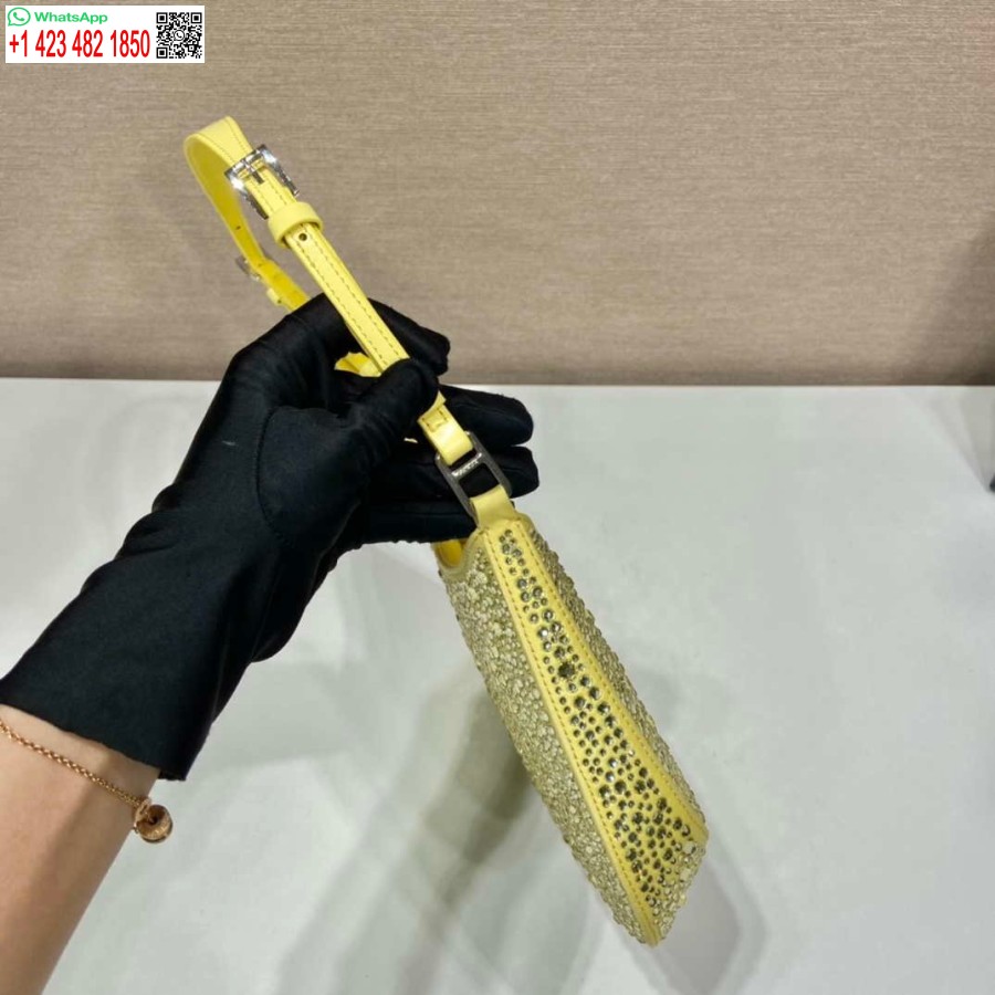 Replika Prada 1bc169 Prada Cleo Satenska Torba S Aplikacijama žuta