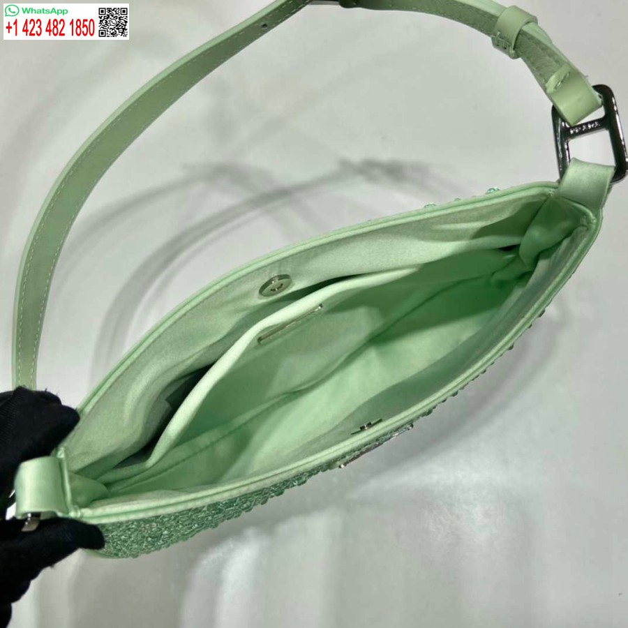 Replika Prada 1bc169 Prada Cleo Satin Maišelis Su žalios Spalvos Aplikacijomis