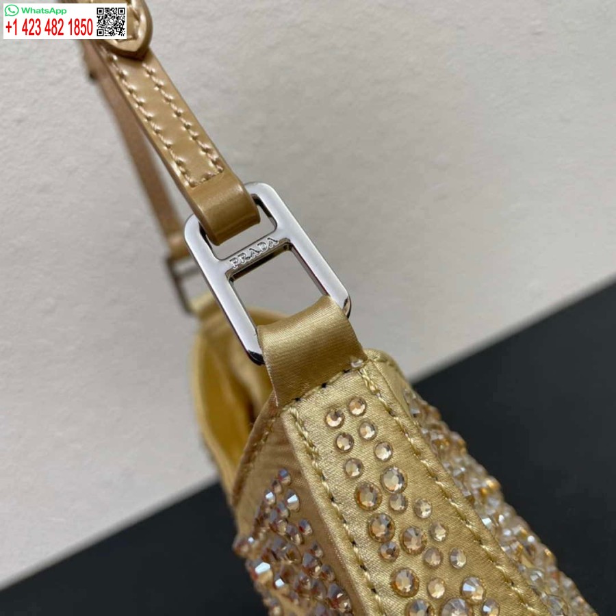 Replica Prada 1bc169 Prada Cleo Satiinkott Kuldse Aplikatsiooniga