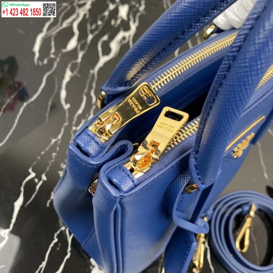 プラダ 1BA906 プラダ ガレリア サフィアーノ レザー ミニバッグ ライトブルー