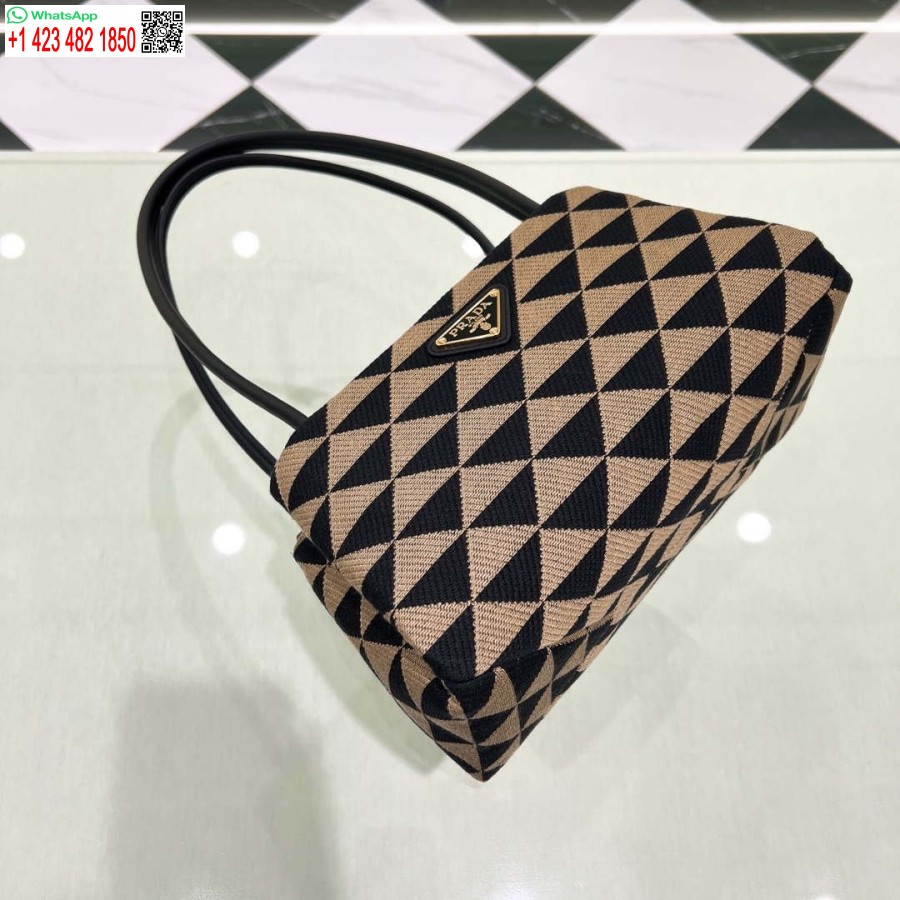 プラダ 1ba368 滑走路の小さな刺繍生地プラダ シンボル バッグ ブラックとベージュのレプリカ