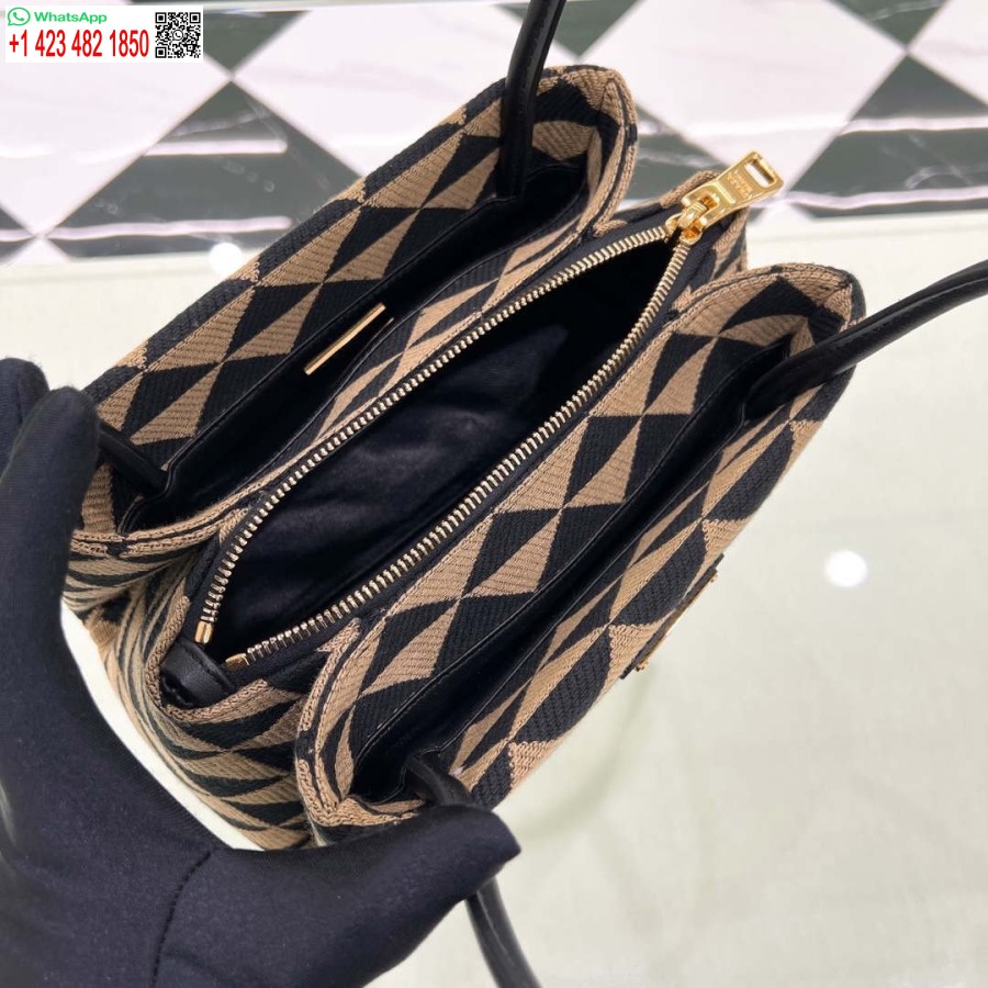 プラダ 1ba368 滑走路の小さな刺繍生地プラダ シンボル バッグ ブラックとベージュのレプリカ